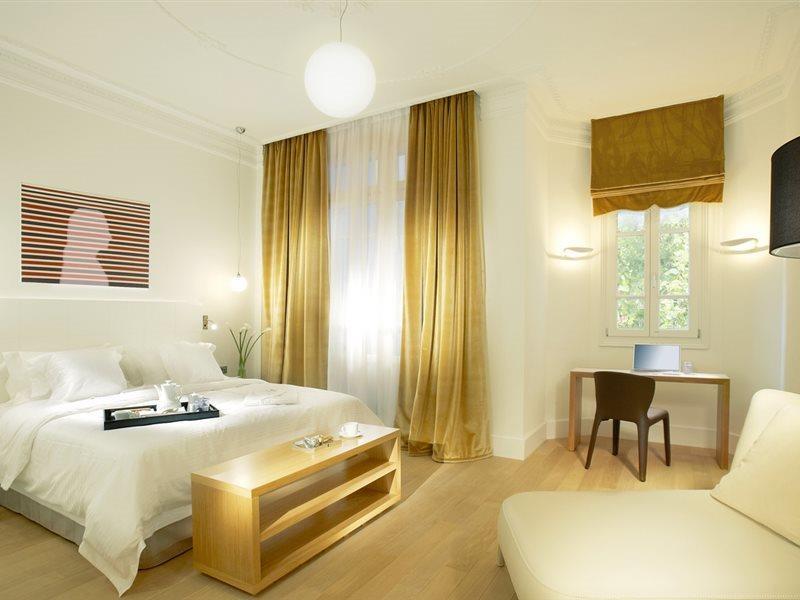 The Excelsior - Small Luxury Of The World מלון